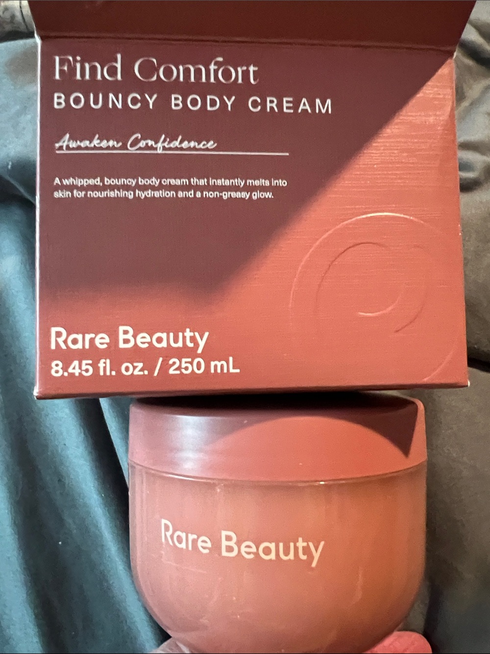 Rare Beauty Find Comfort Bouncy Body Cream - Awaken Confidence